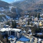 Mondiaux de ski 2023 : Brides-les-Bains, petit village savoyard transformé en camp de base stratégique pour sportifs et journalistes du monde entier