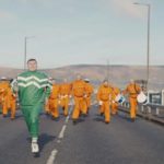 “Kneecap” de Rich Peppiatt : la biographie fictive d’un groupe de rap irlandais