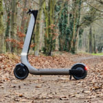 Une baisse de 1500 € : cette trottinette électrique futuriste testée par Frandroid change radicalement son tarif