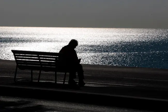 Non, il n’y a pas d’épidémie de solitude. Alors pourquoi continuer à faire comme si ?