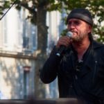 Francis Lalanne, du troubadour romantique au héraut du complotisme