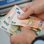 Retraits d’espèces : une petite révolution se prépare en France dans quelques mois !
