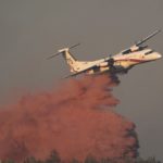 Lutte contre les incendies : la France joue-t-elle avec le feu en tardant à renouveler sa flotte de bombardiers d’eau ?