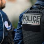 Pour “garantir la sécurité des mineurs”, un maire des Yvelines instaure un couvre-feu et des autorisations parentales de déplacement