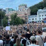 En direct, guerre en Ukraine : manifestation à Kiev contre le vote d’une loi privant les instances anticorruption de leur indépendance