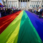 En Allemagne, le drapeau LGBTQI+ au cœur d’une nouvelle bataille culturelle