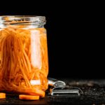 Botulisme : une femme de 78 ans meurt après avoir mangé un gâteau aux carottes