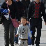 “100 milliards de yuans” : les allocations vont-elles suffire pour relancer la natalité en Chine ?