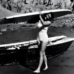 Quand les femmes prenaient déjà la vague : l’histoire oubliée du surf californien