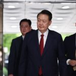 En Corée du Sud, l’ex-président Yoon Suk-yeol inculpé d’abus de pouvoir, sept mois après sa tentative ratée d’imposer la loi martiale