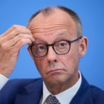 Friedrich Merz, « chancelier de l’international », rattrapé par les divisions au sein de sa coalition