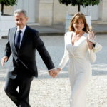 Carla Bruni et Nicolas Sarkozy profitent de la « dolce vita » en scooter