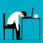 Je m’ennuie au travail, que faire : faut-il rester, changer de poste ou démissionner ?