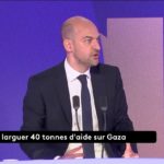 Crise humanitaire dans la bande de Gaza : “il n’y a plus une minute à perdre”, déclare Jean-Noël Barrot, alors que la France va larguer 40 tonnes d’aide