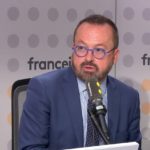Hausse du plafond des franchises médicales : “Ça peut être deux euros” par boîte de médicaments, avance le ministre de la Santé